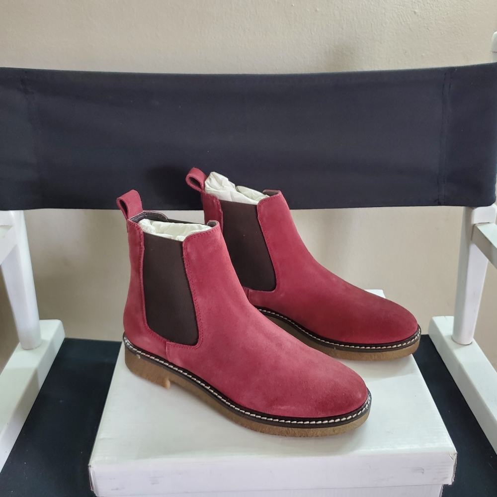 FIND. Womens Chunky Gumsole Chelsea Boots Size 5